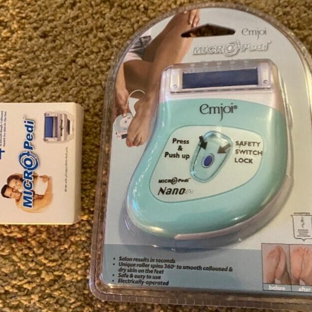 Micro-Pedi Nano Portable Pedicure by Emjoi & 4 X Refill Rollers **NEW**